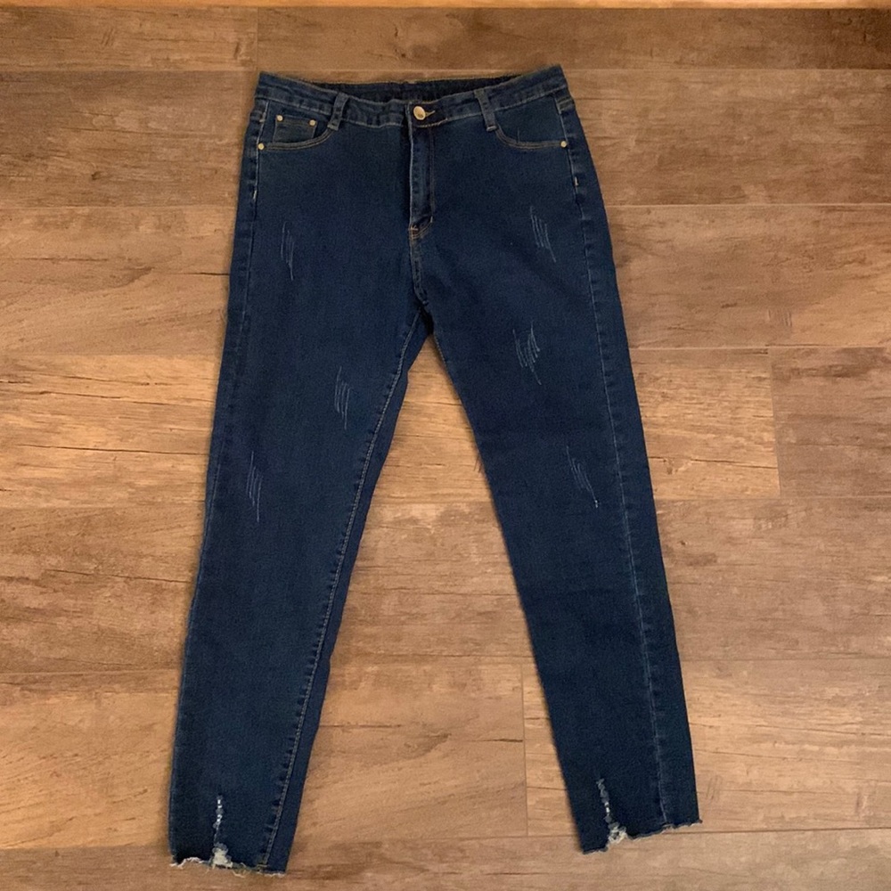 Shein High Rise Distressed Jeans - Large